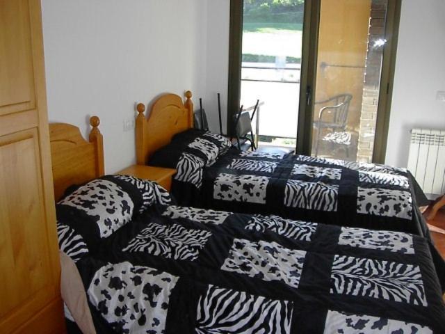 Hostal Escarla Арен Экстерьер фото